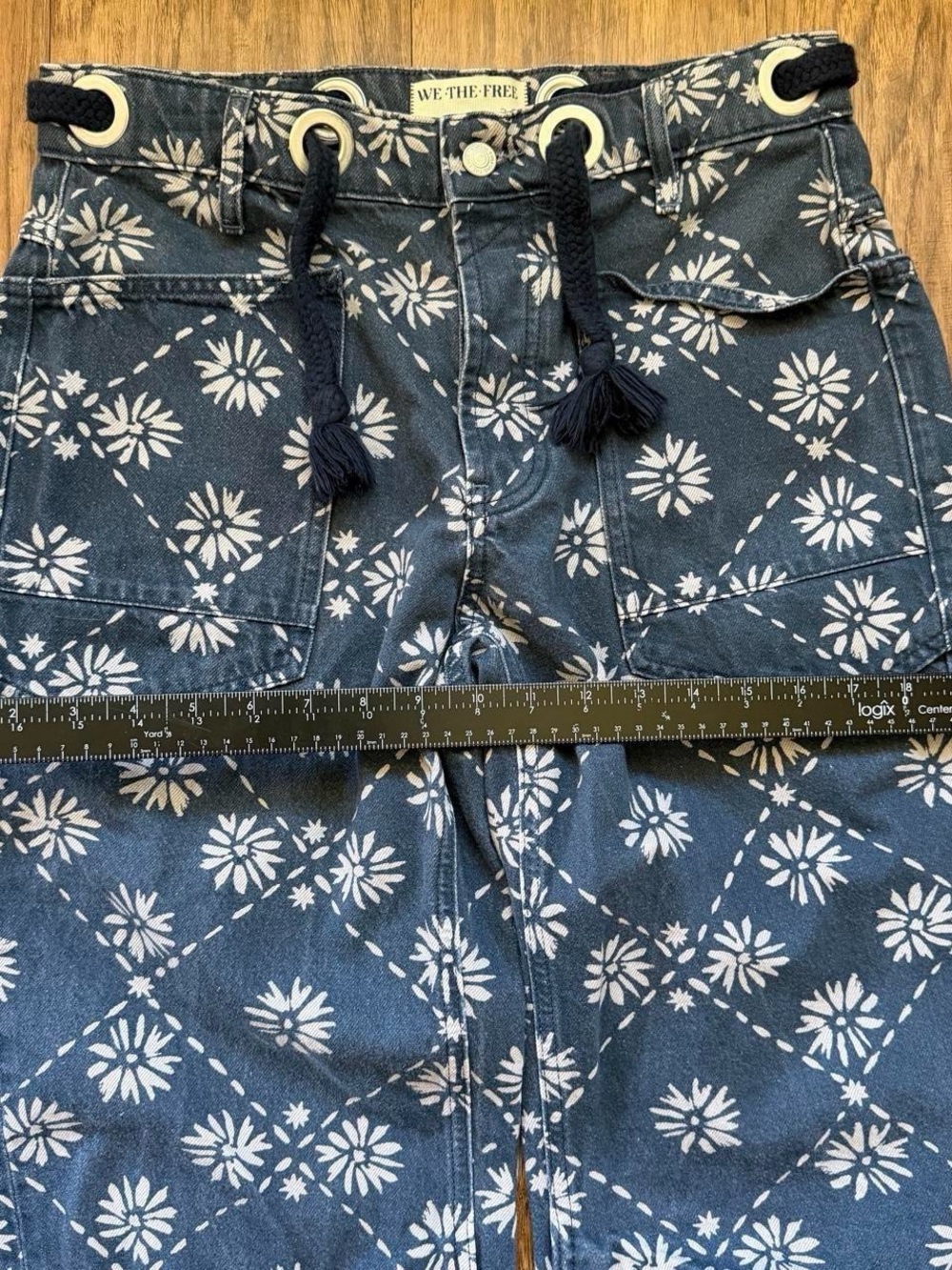 Free People We The Free Moxie Printed Low Slung Blue Barrel Jeans - Picture 7 of 8